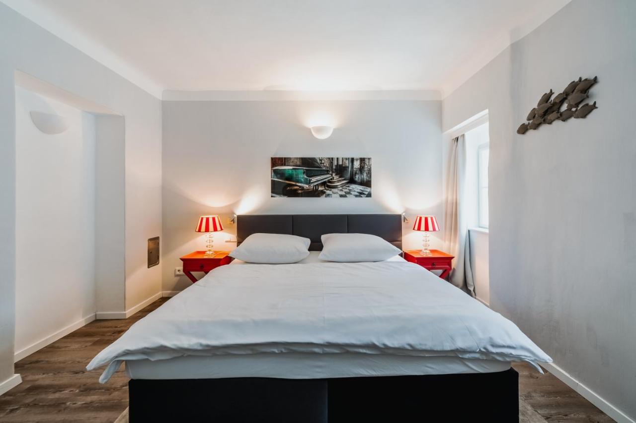 Smile Apartments Zum Goldenen Strauss 杜伦斯坦 外观 照片