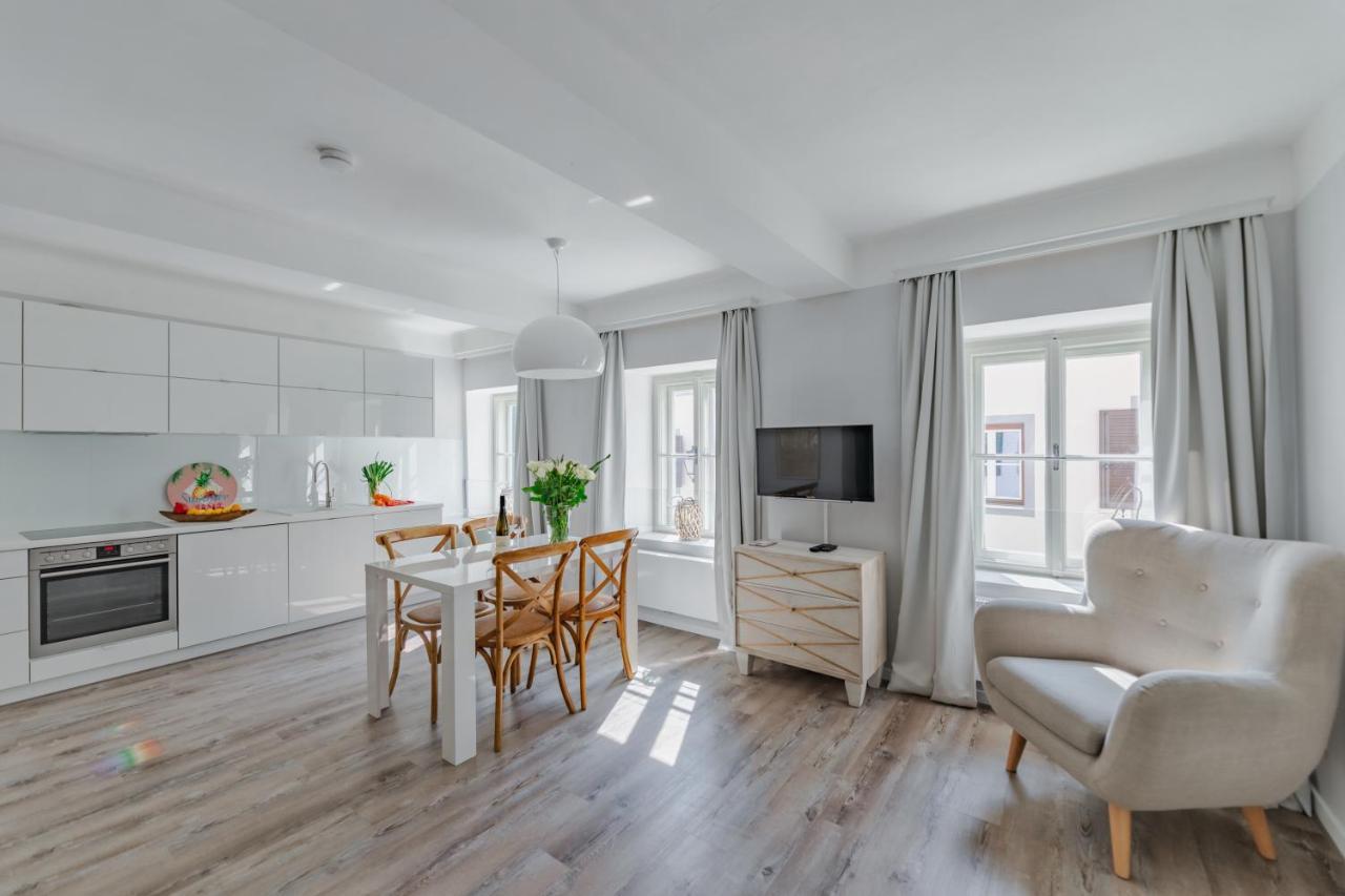 Smile Apartments Zum Goldenen Strauss 杜伦斯坦 外观 照片